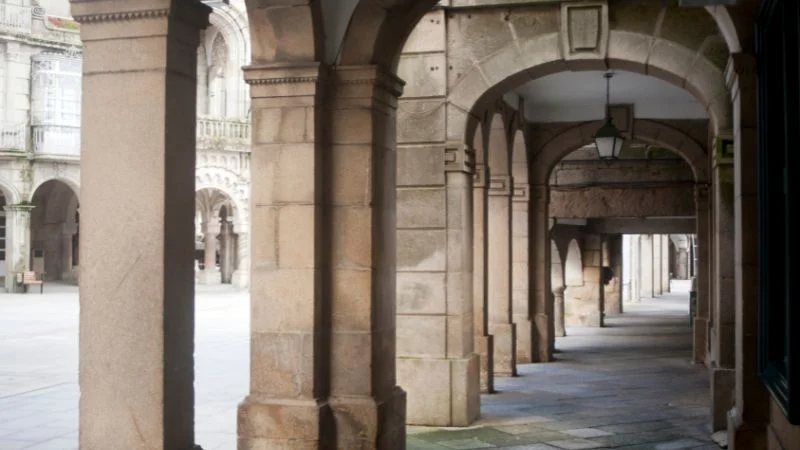 Soportales en Plaza de O Porriño